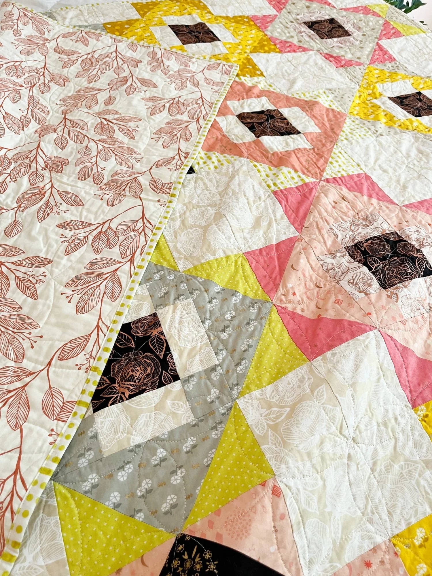 Dawn's Light Meadowland Double Quilt