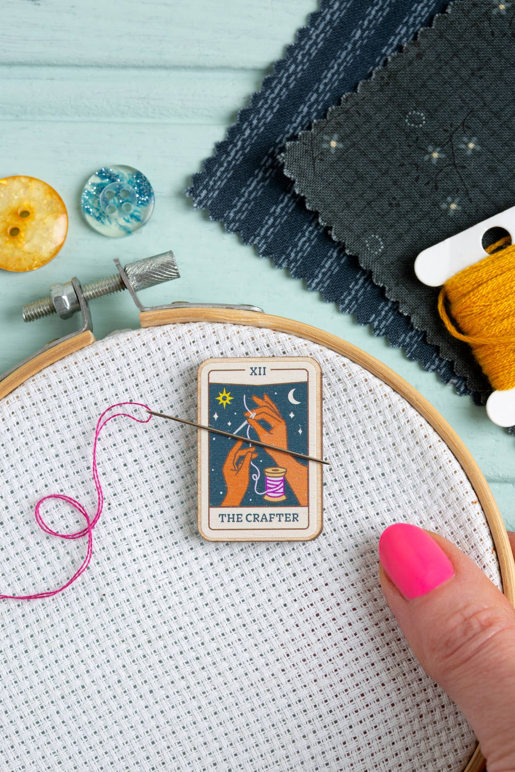 Tarot Card Needle Minder