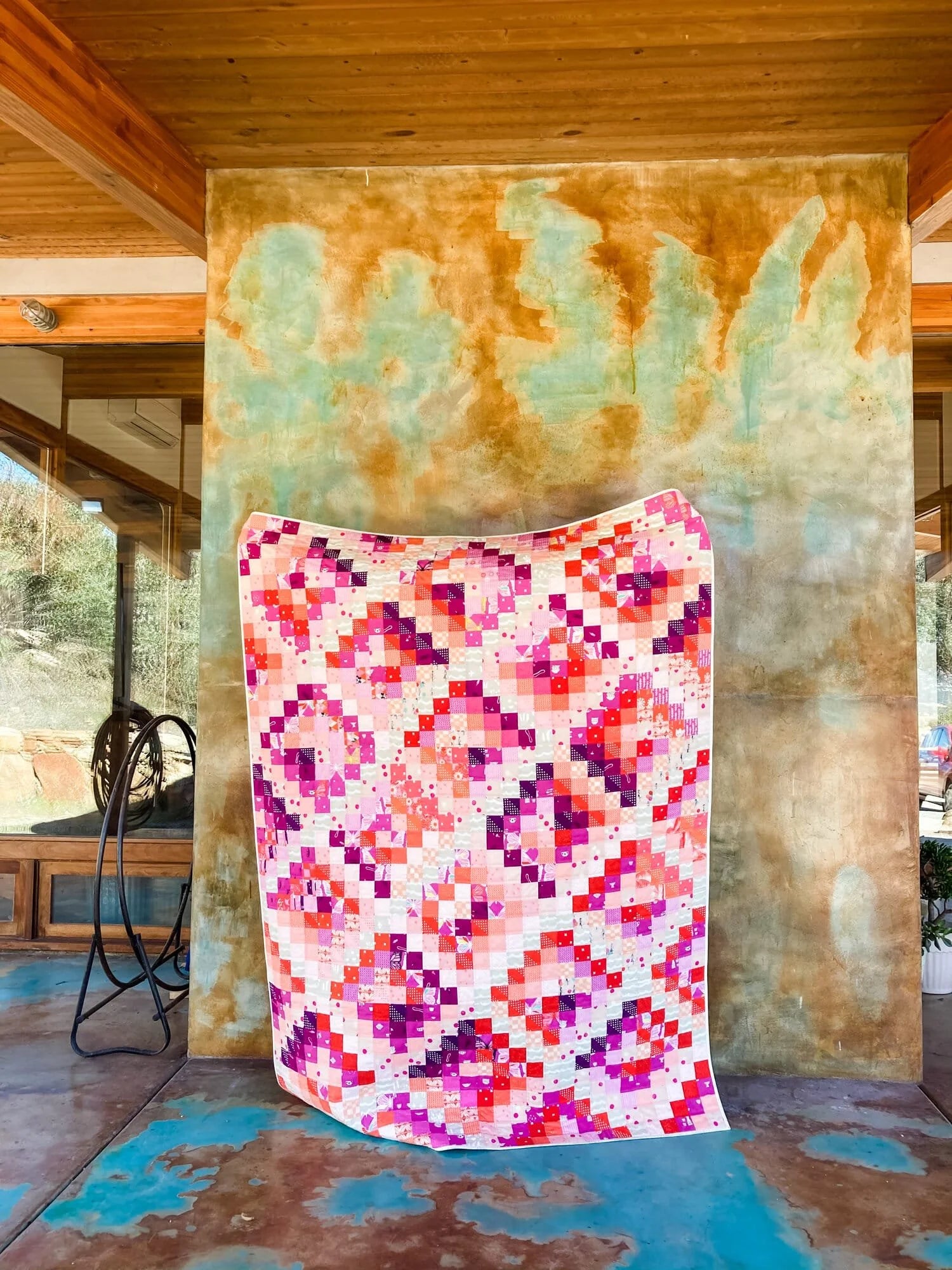 Pink Tourmaline Scrappy Trip quilt