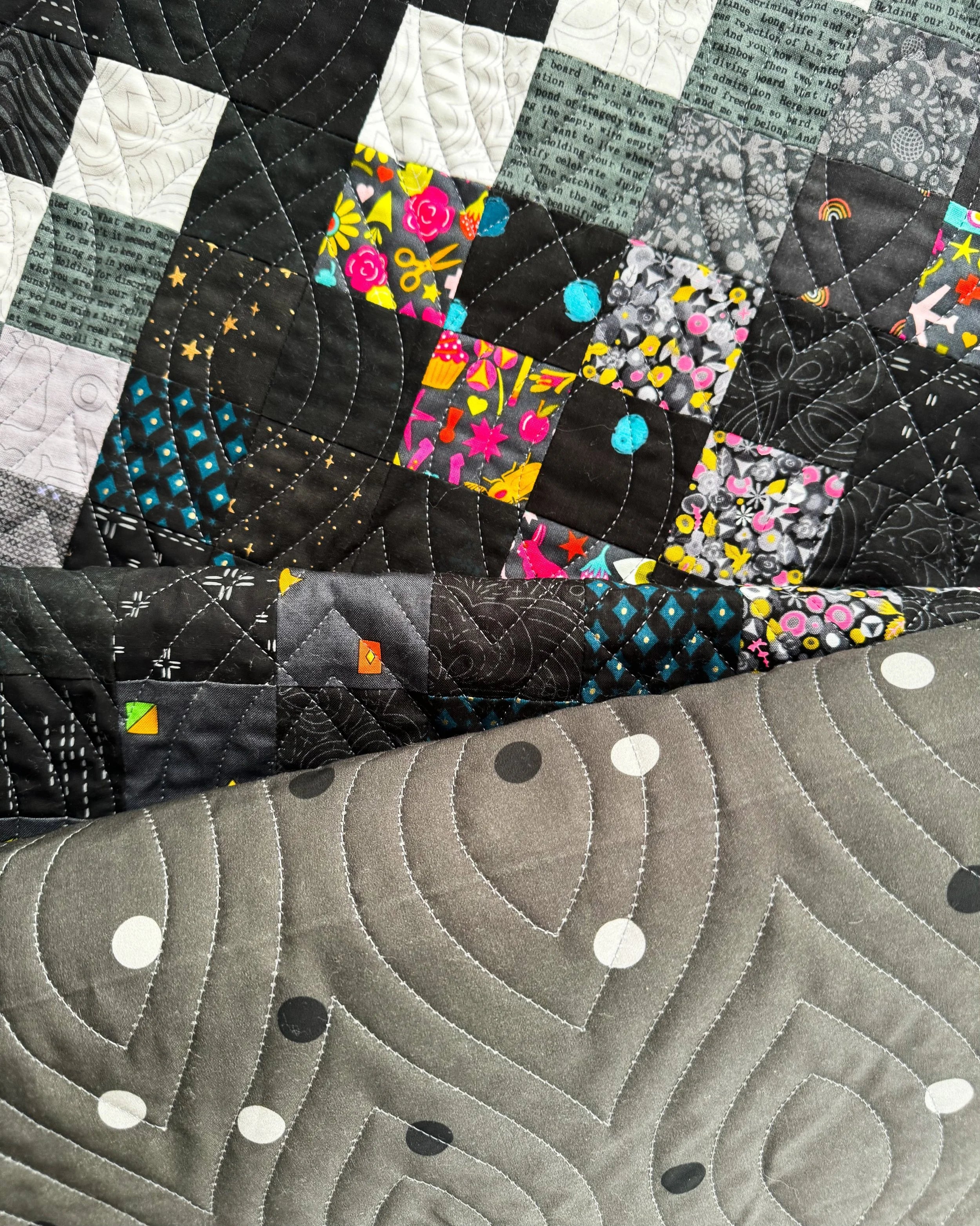Hematite Scrappy Trip Quilt