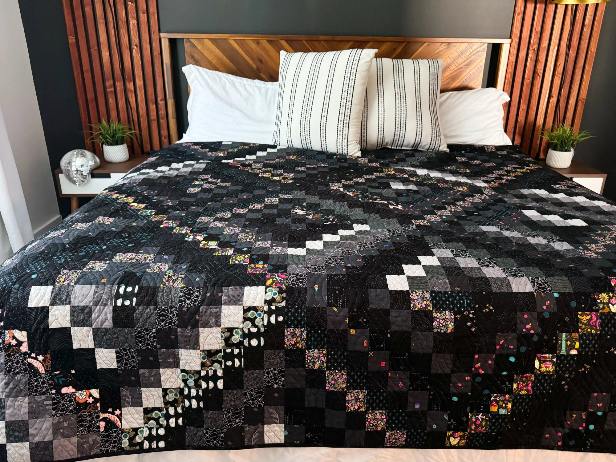 Hematite Scrappy Trip Quilt