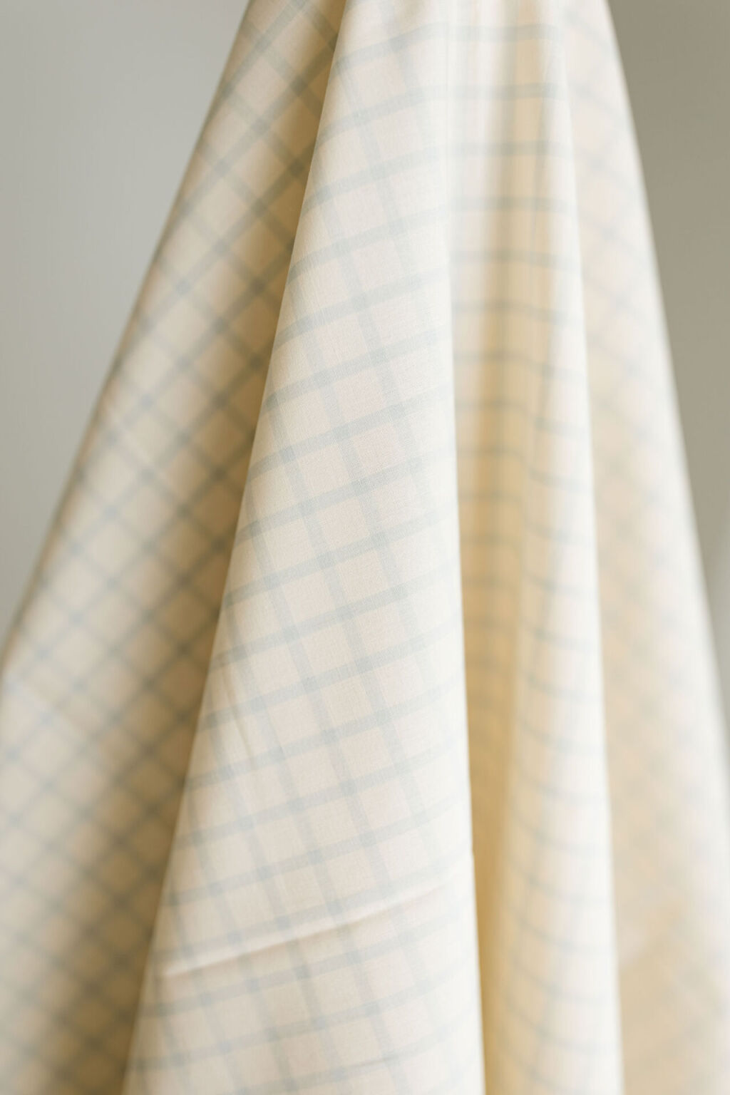 Picnic Woven Windows - Dew