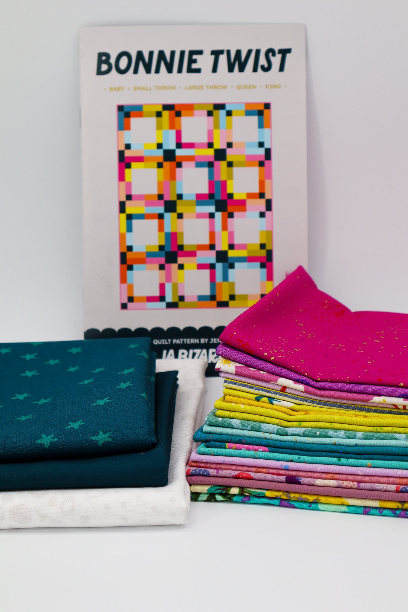 Bonnie Twist Quilt Kit - Roseberry