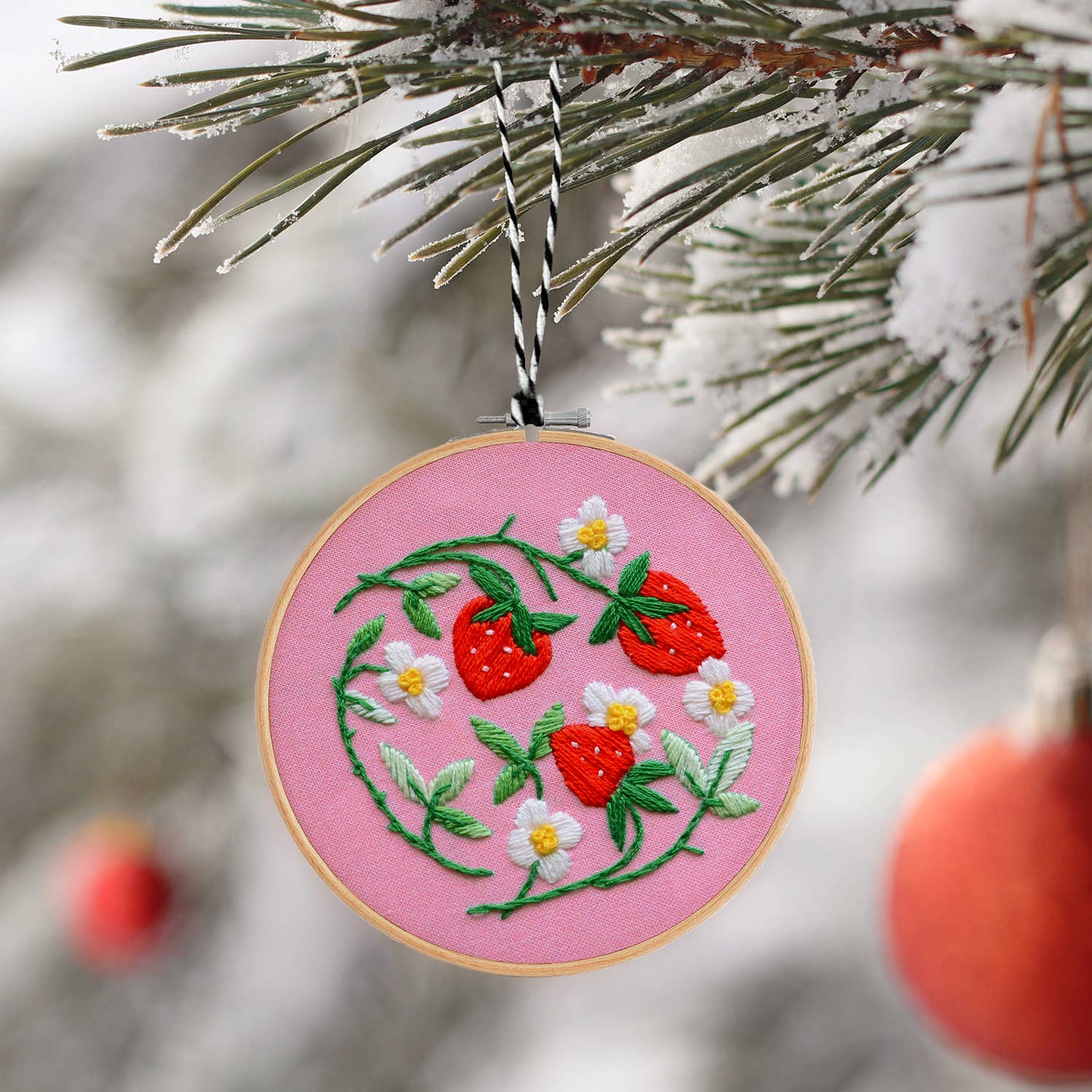 Strawberries - DIY Embroidered Ornament Kit