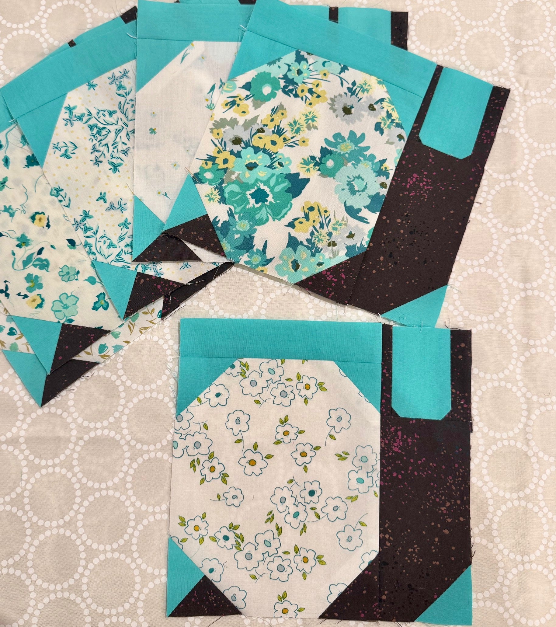 Garden Snails Quilt Kit - Bloomcore