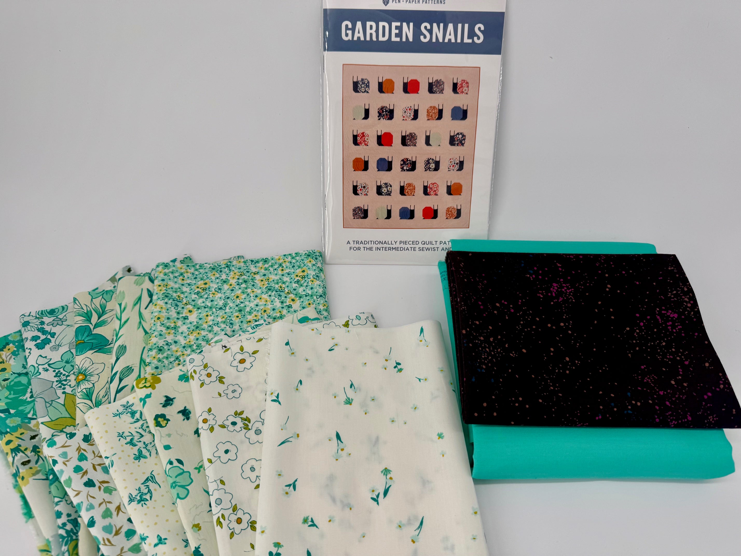 Garden Snails Quilt Kit - Bloomcore