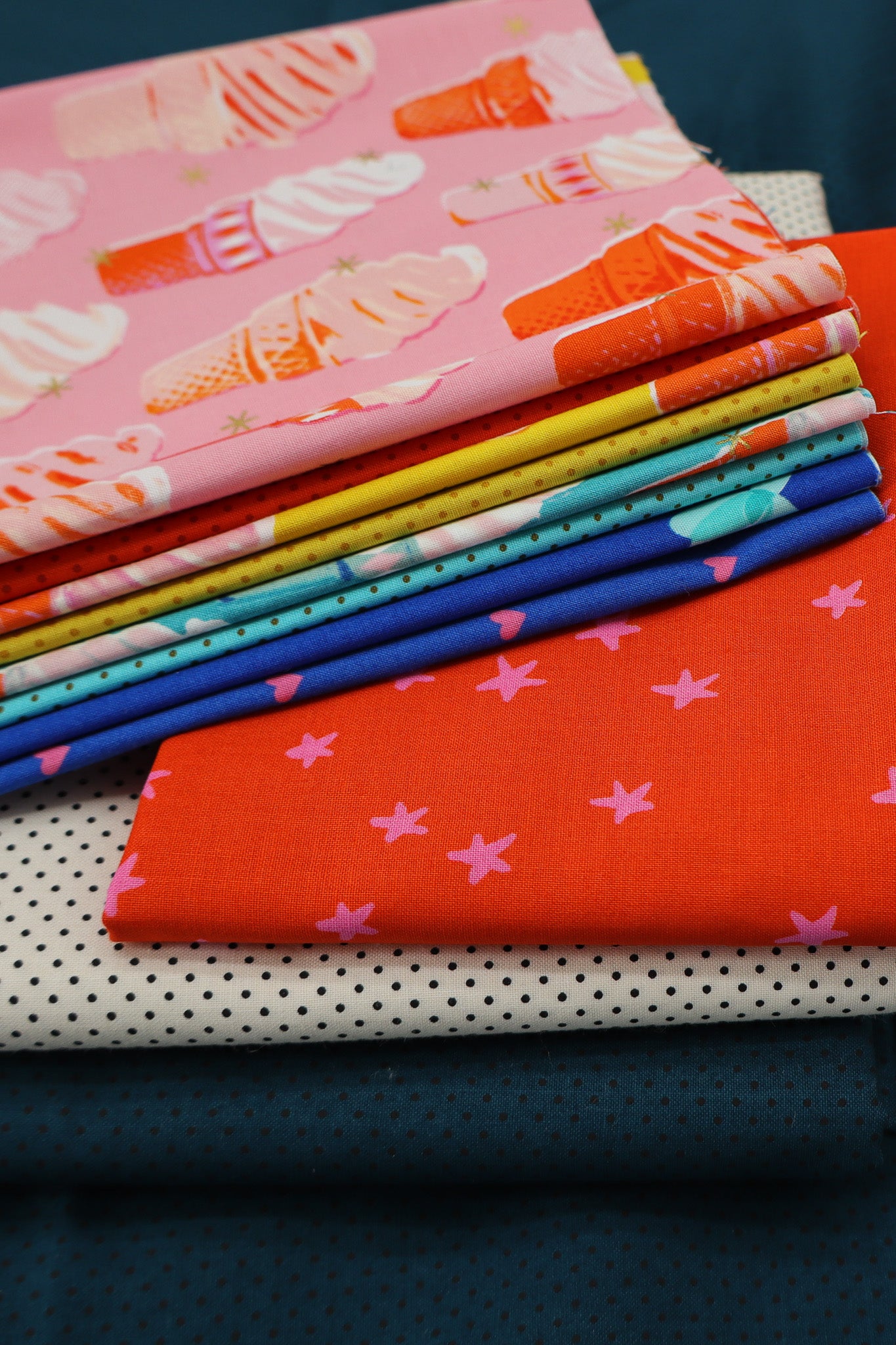 I Heart You Quilt Kit - Summer Party