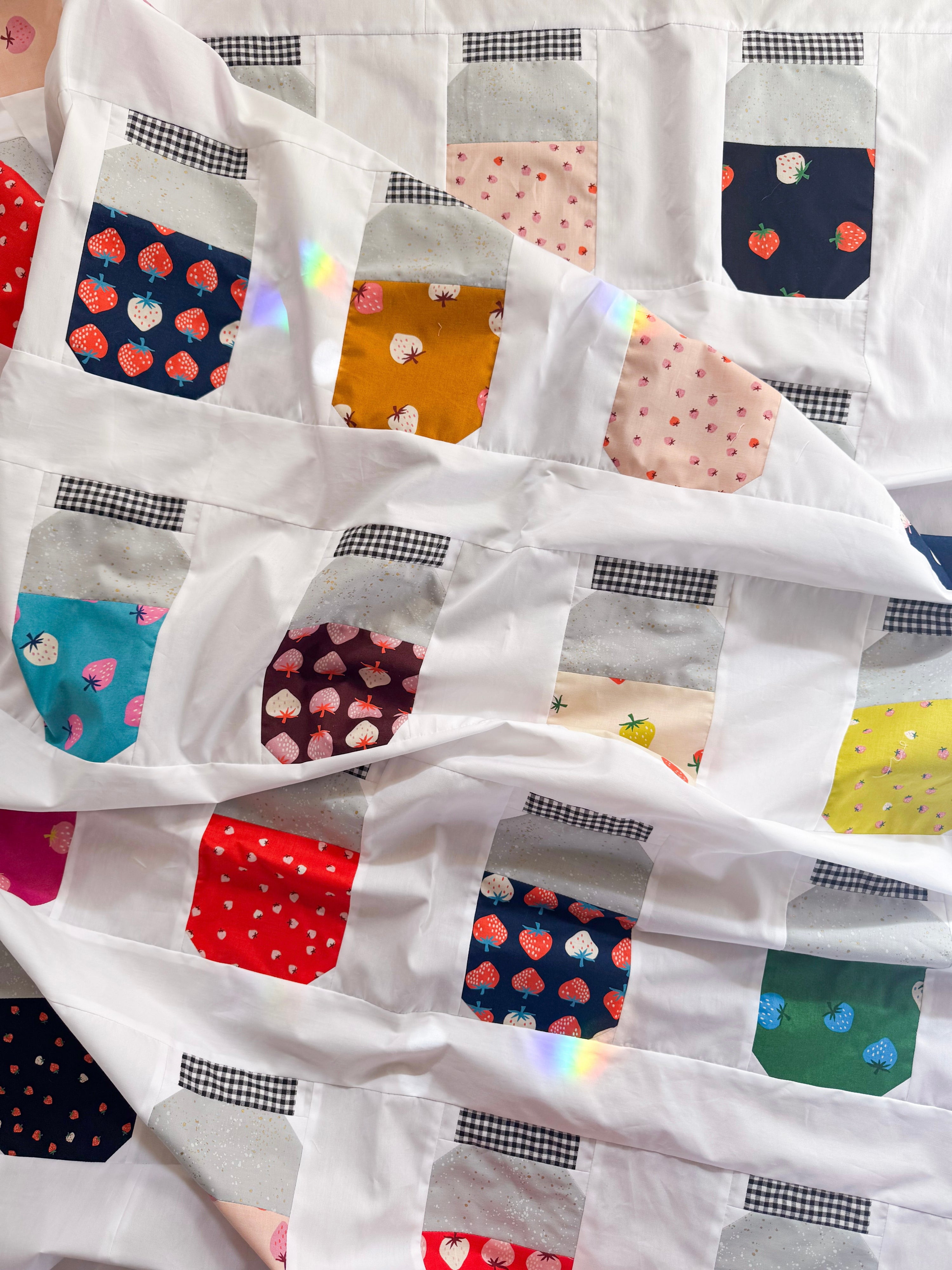 Mason Jars Quilt Kit - Strawberry