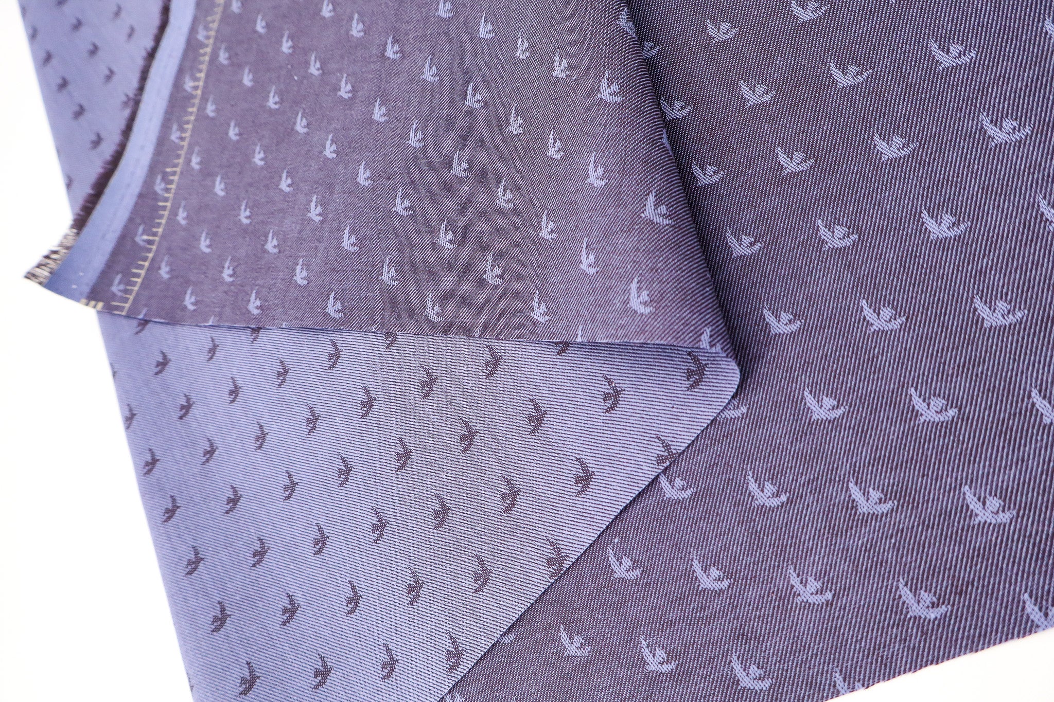 Jacquard Birds - Magpie