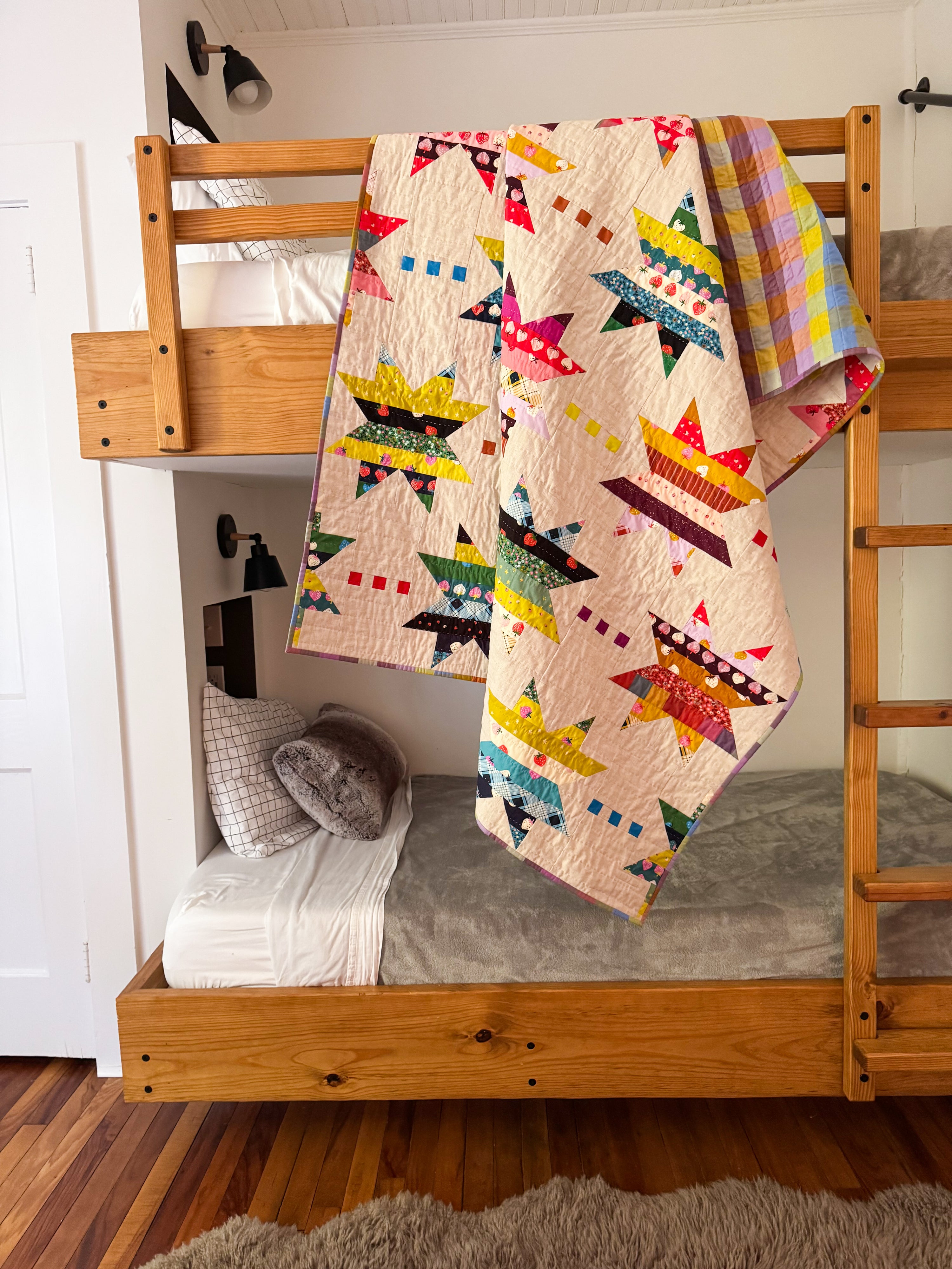 Spaced Out Strawberry Quilt