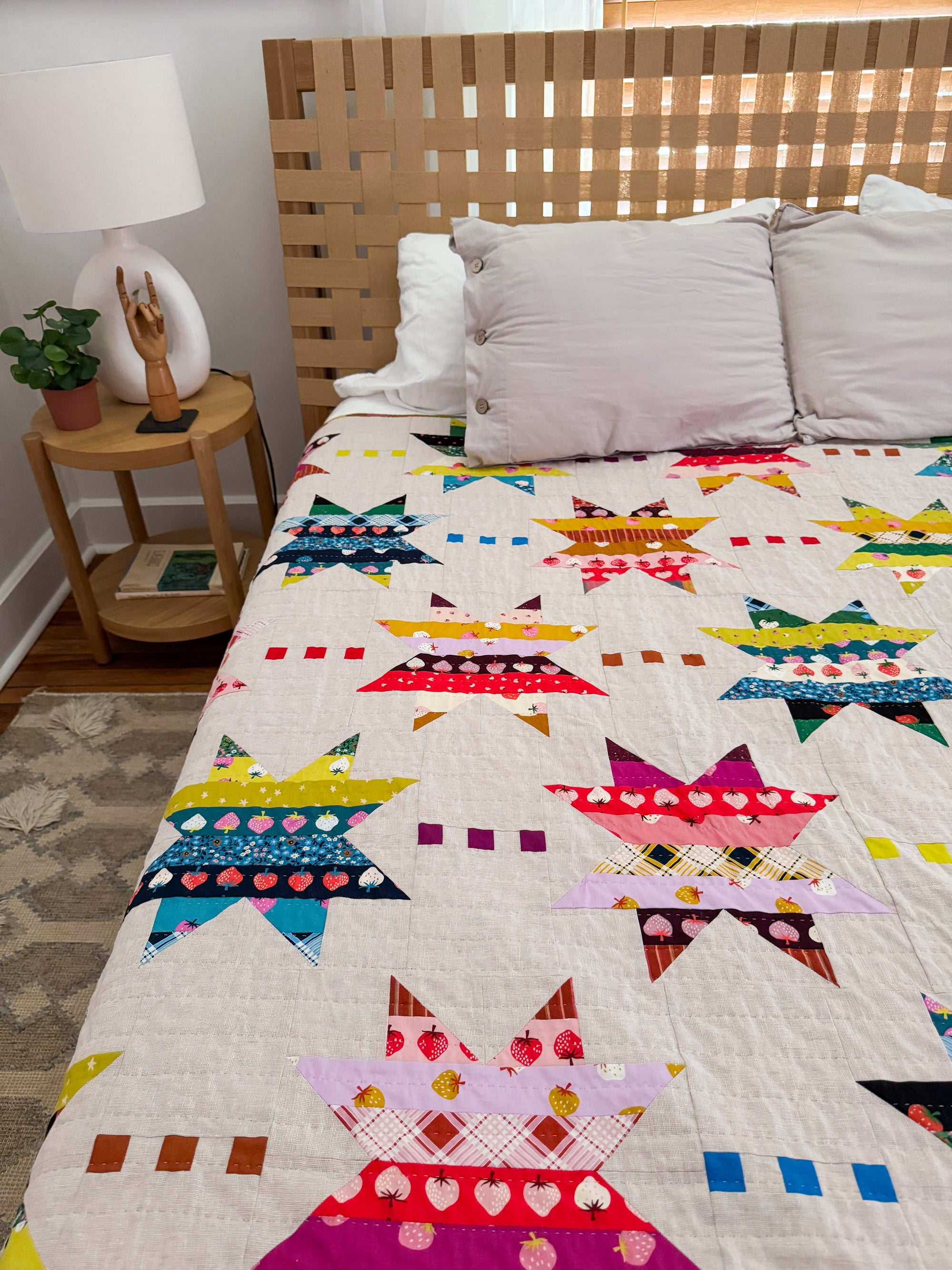 Spaced Out Strawberry Quilt